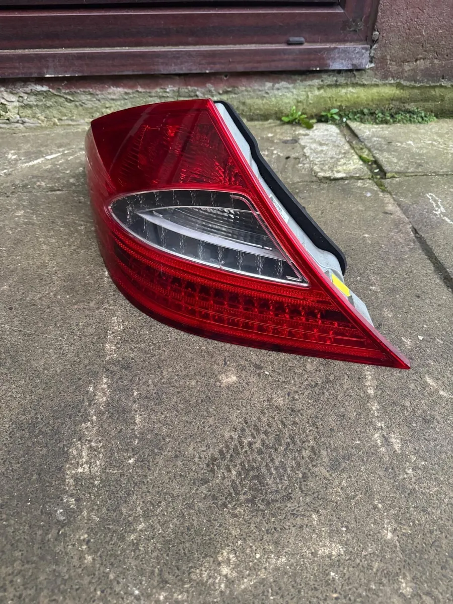 Mercedes cls class 2004-2010 W219 - Image 2