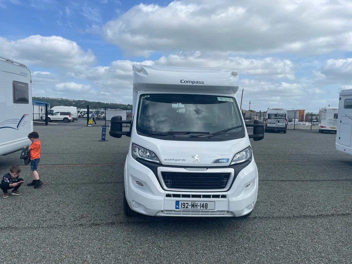 Compass 196  campervan - Image 2