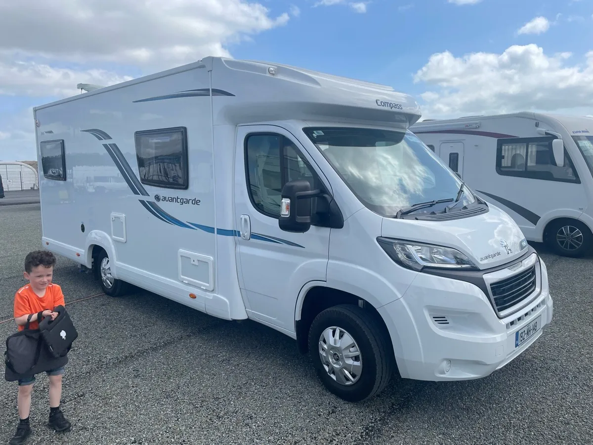 Compass 196  campervan - Image 3