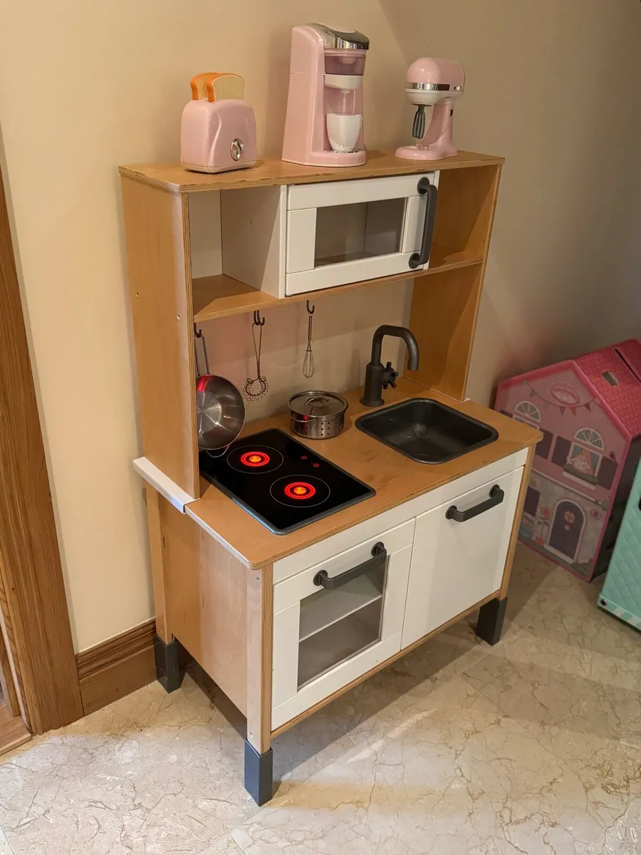 Play Kitchen - Image 3