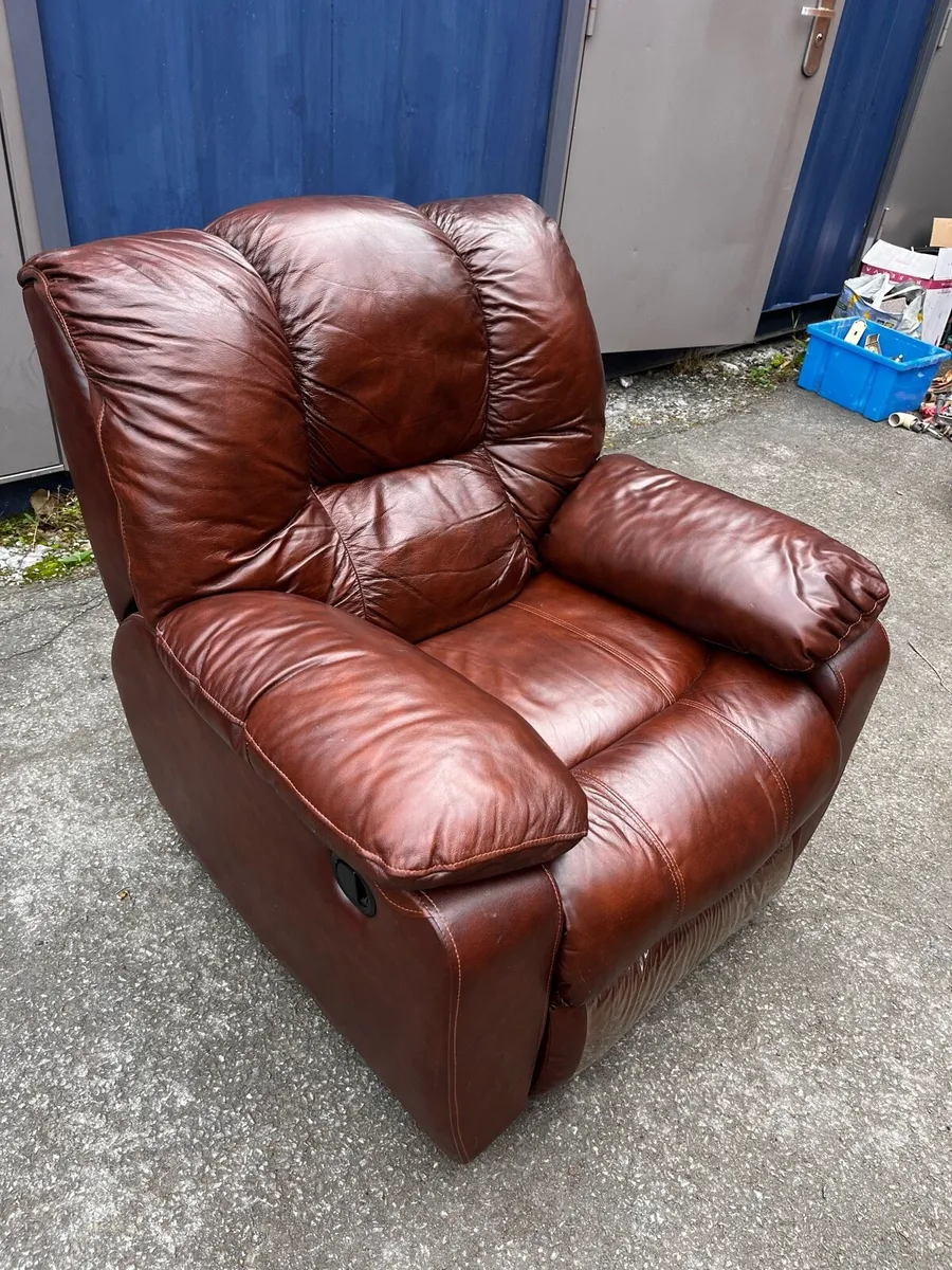 Rocking chair - Image 1