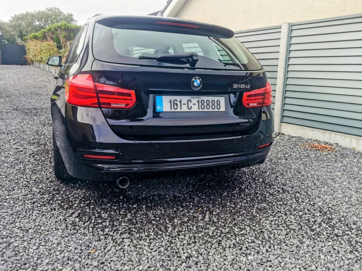 BMW 318D Touring Business Sport - Image 4