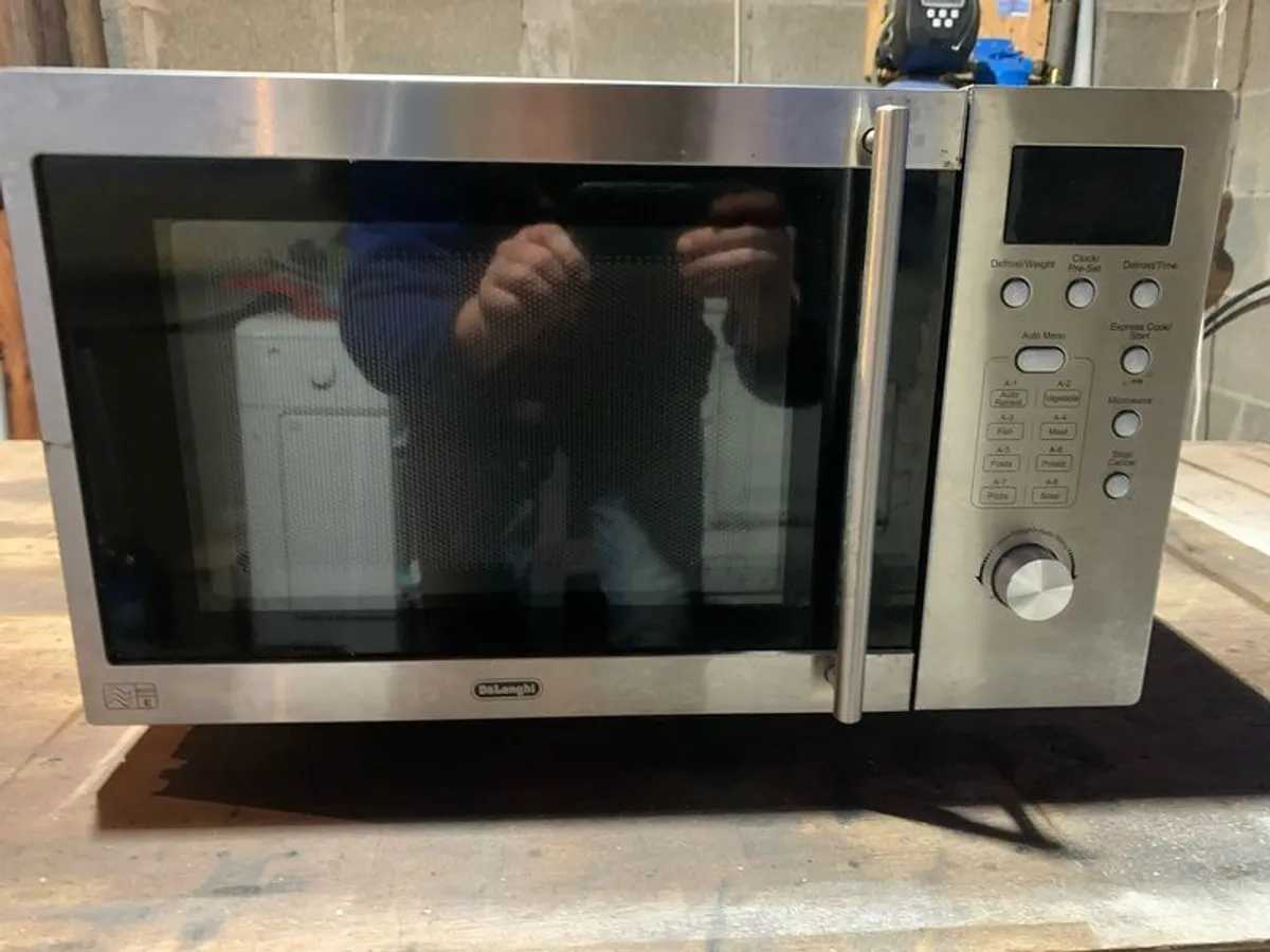 Microwave - Image 1