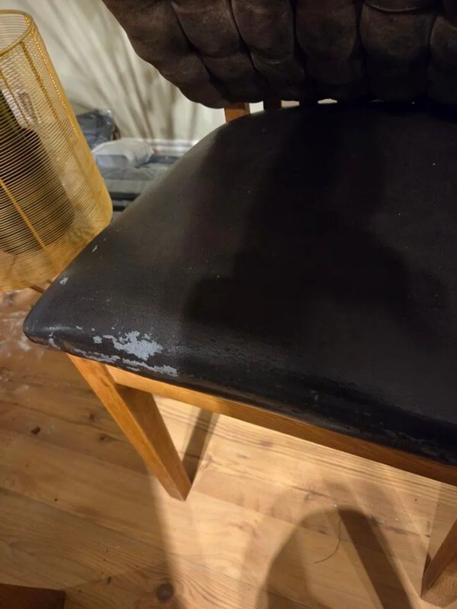 4 Oak Dining Chairs - Image 1