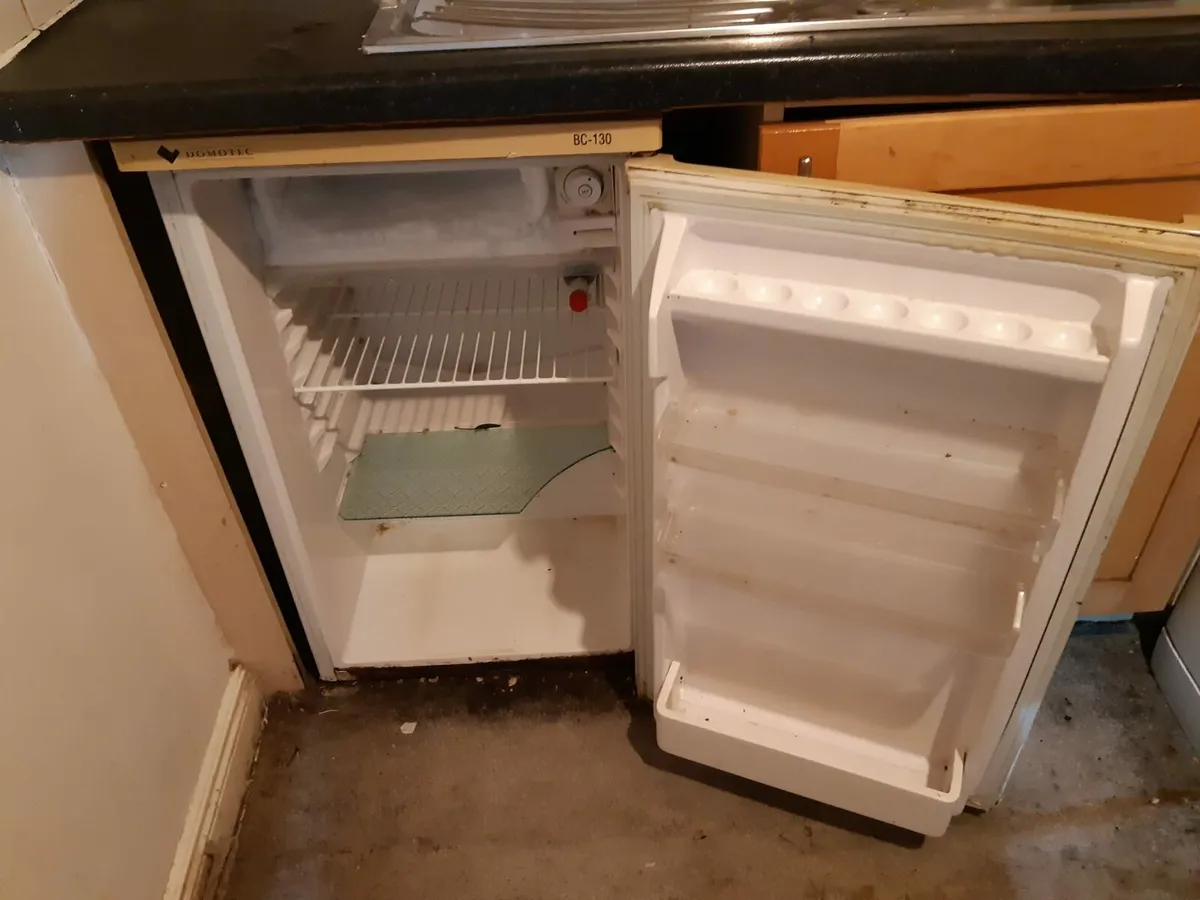 Free Fridge - Image 2