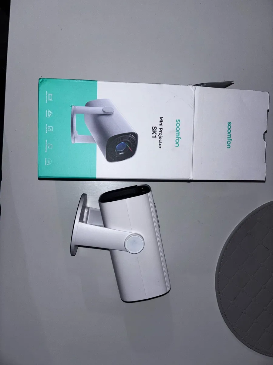 Mini projector - Image 1