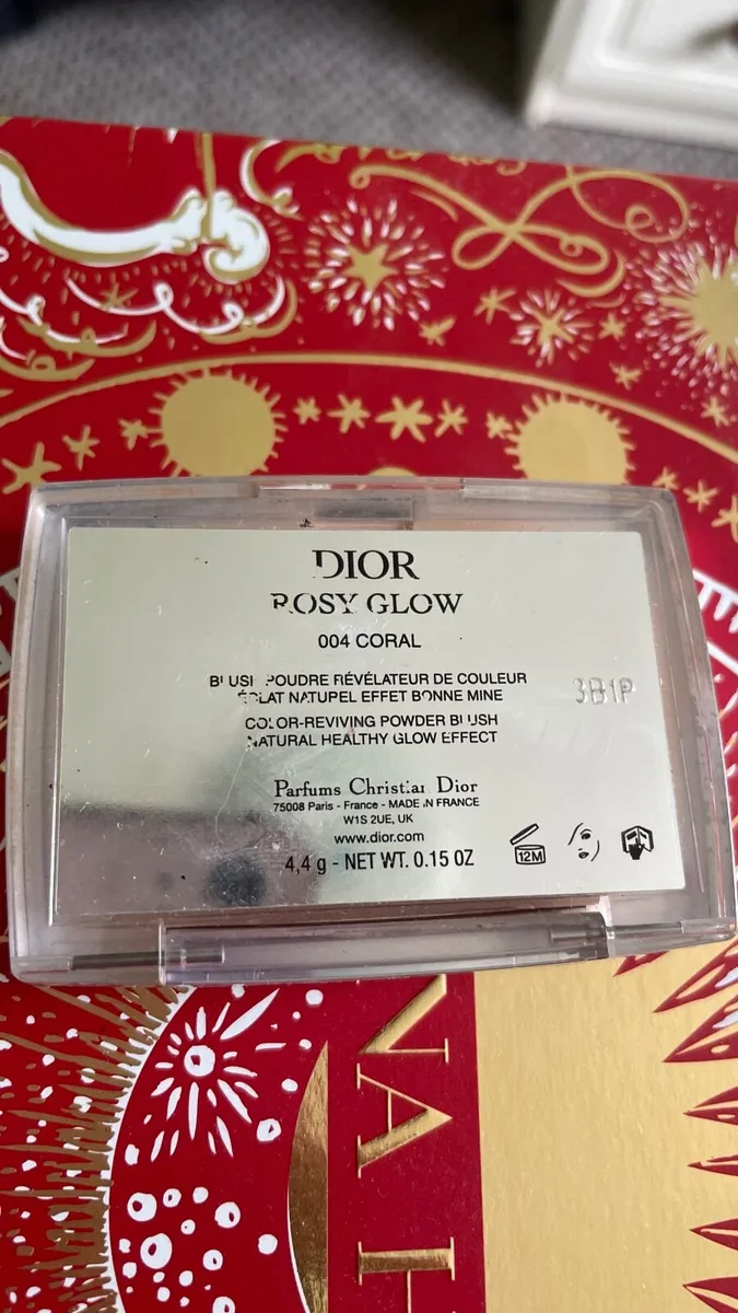 Dior eyeshadow and blusher - Image 2