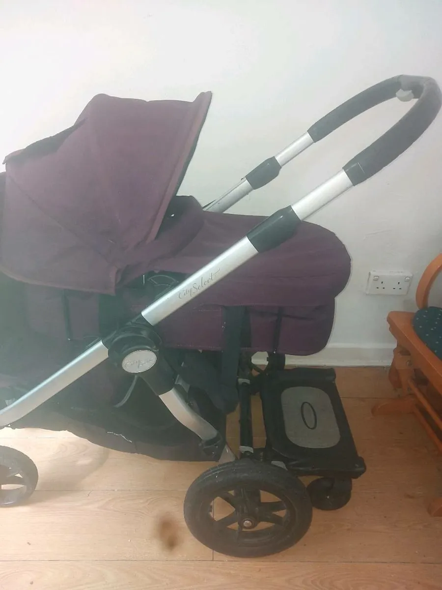 City select double buggy with carrycot and BuggyBo - Image 2