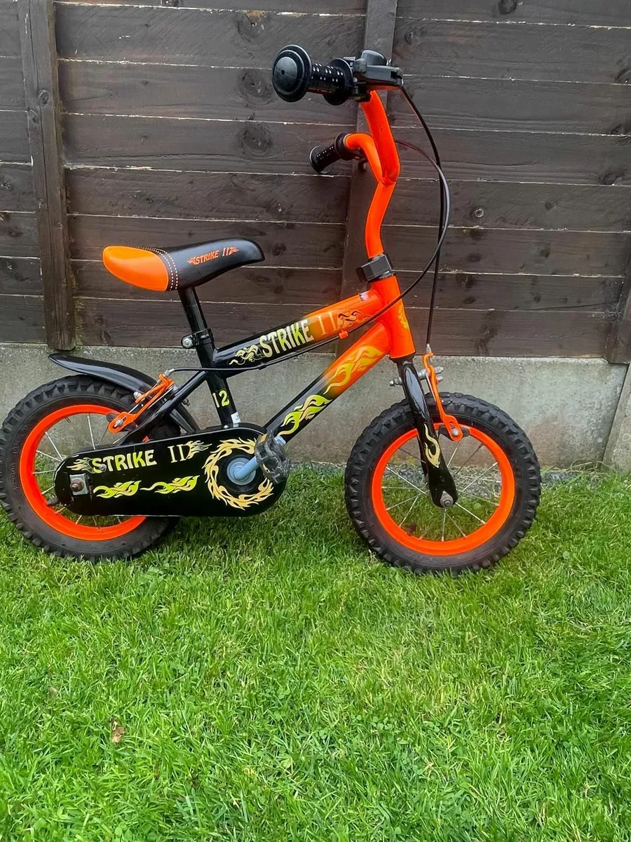 12 Inch Strike Bike Orange and Black - Image 3
