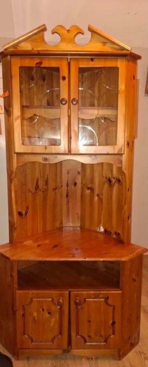 Pine corner display unit - Image 1