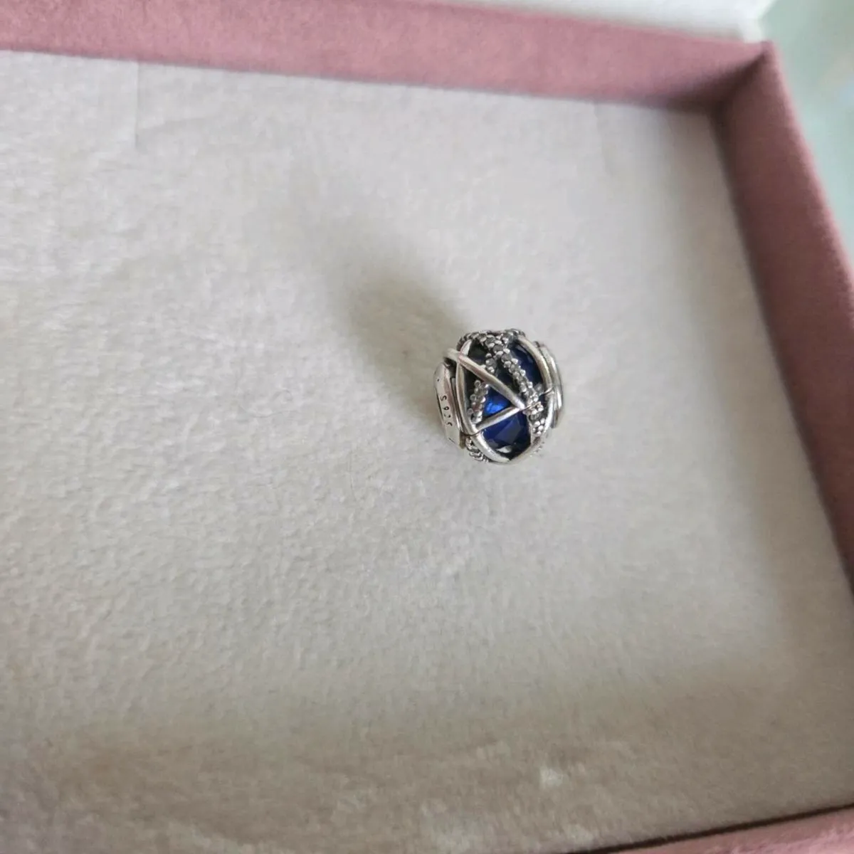 Pandora charm - Image 1
