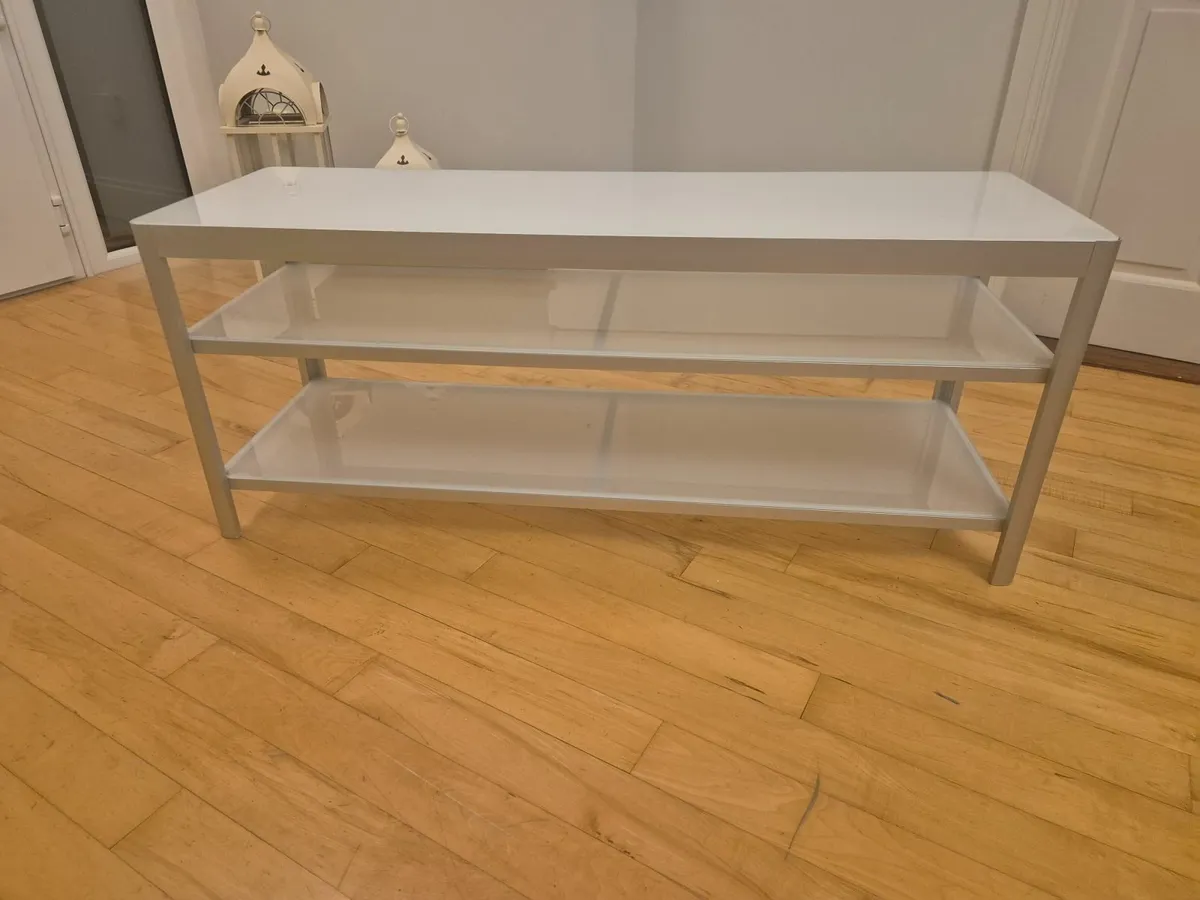 TV Unit - Image 1