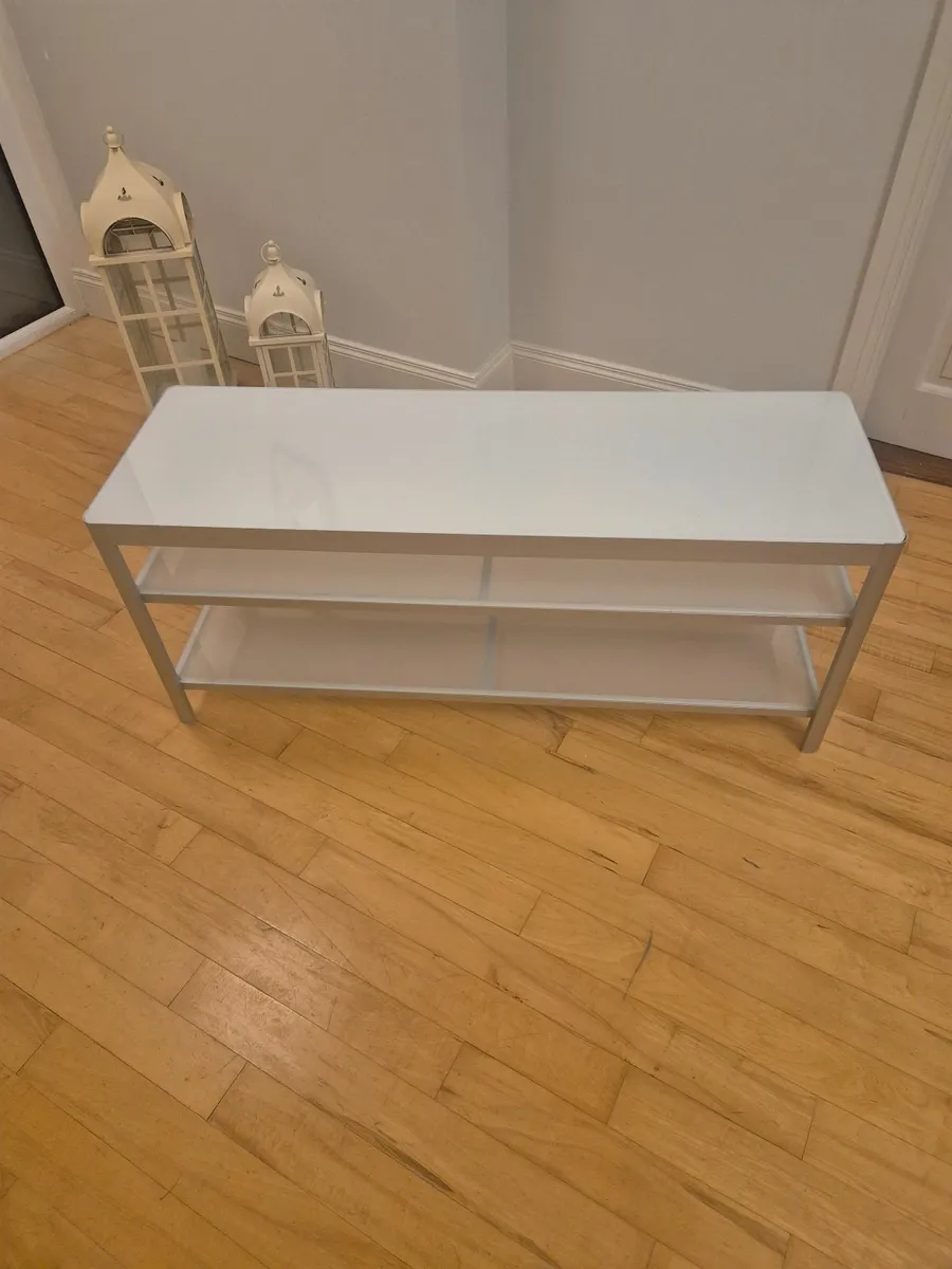 TV Unit - Image 2