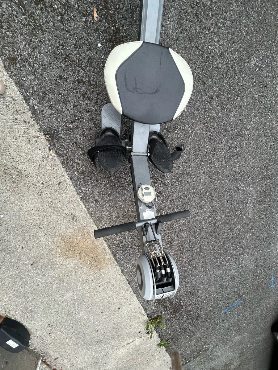 Rowing machine - Image 4