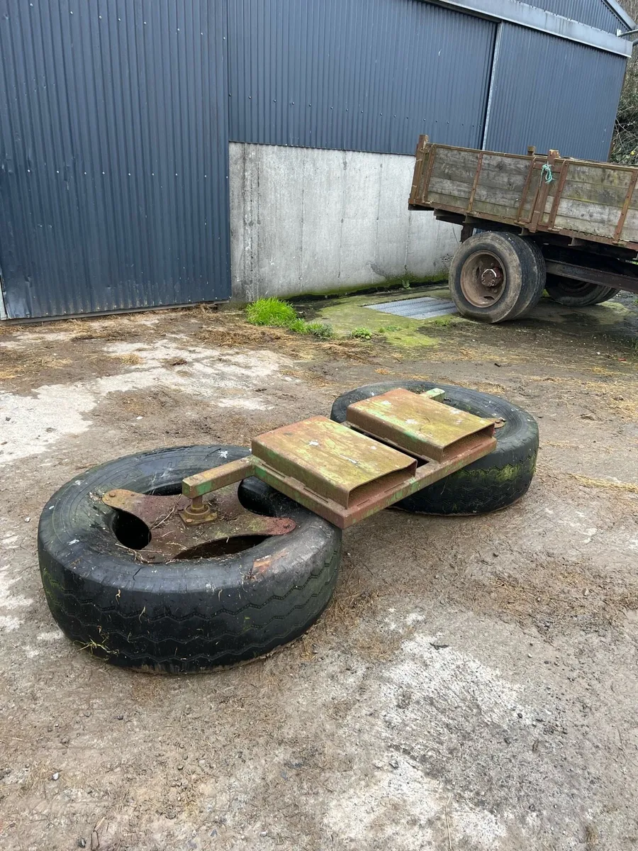 Silage wheel pusher - Image 1