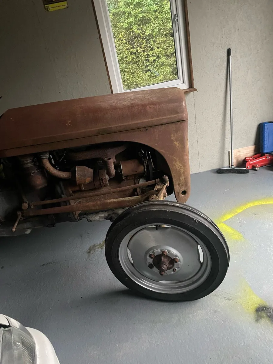 Massey Ferguson 20 DSL - Image 1