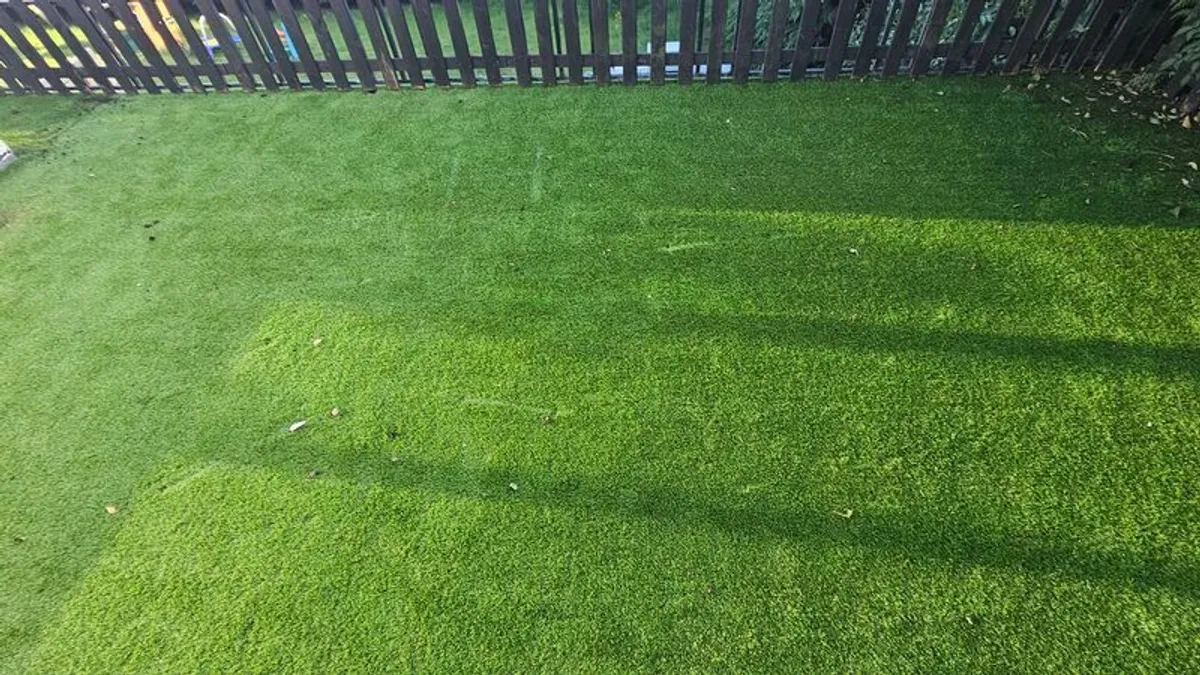 Artificial Grass (30mm) circa 35sqm - Image 3