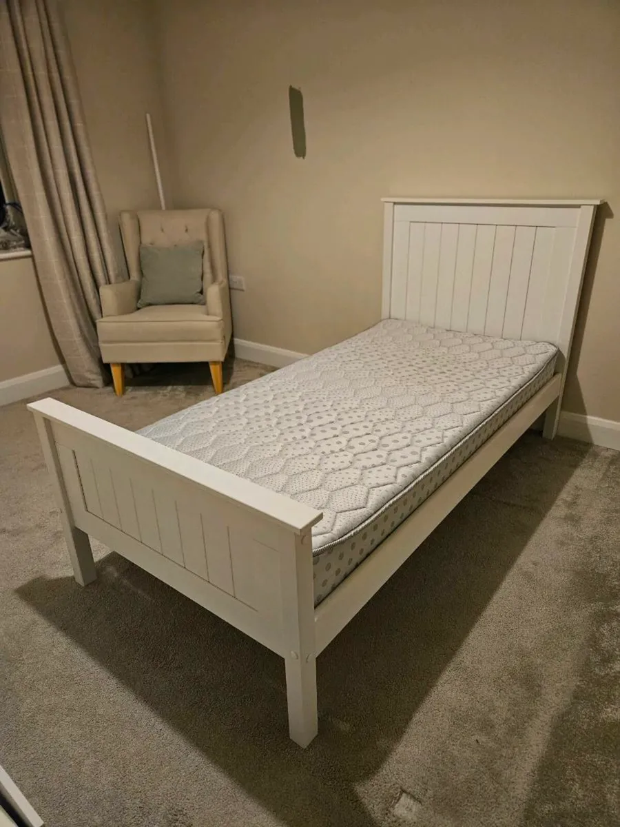 3ft Single bed - Like new - Image 2