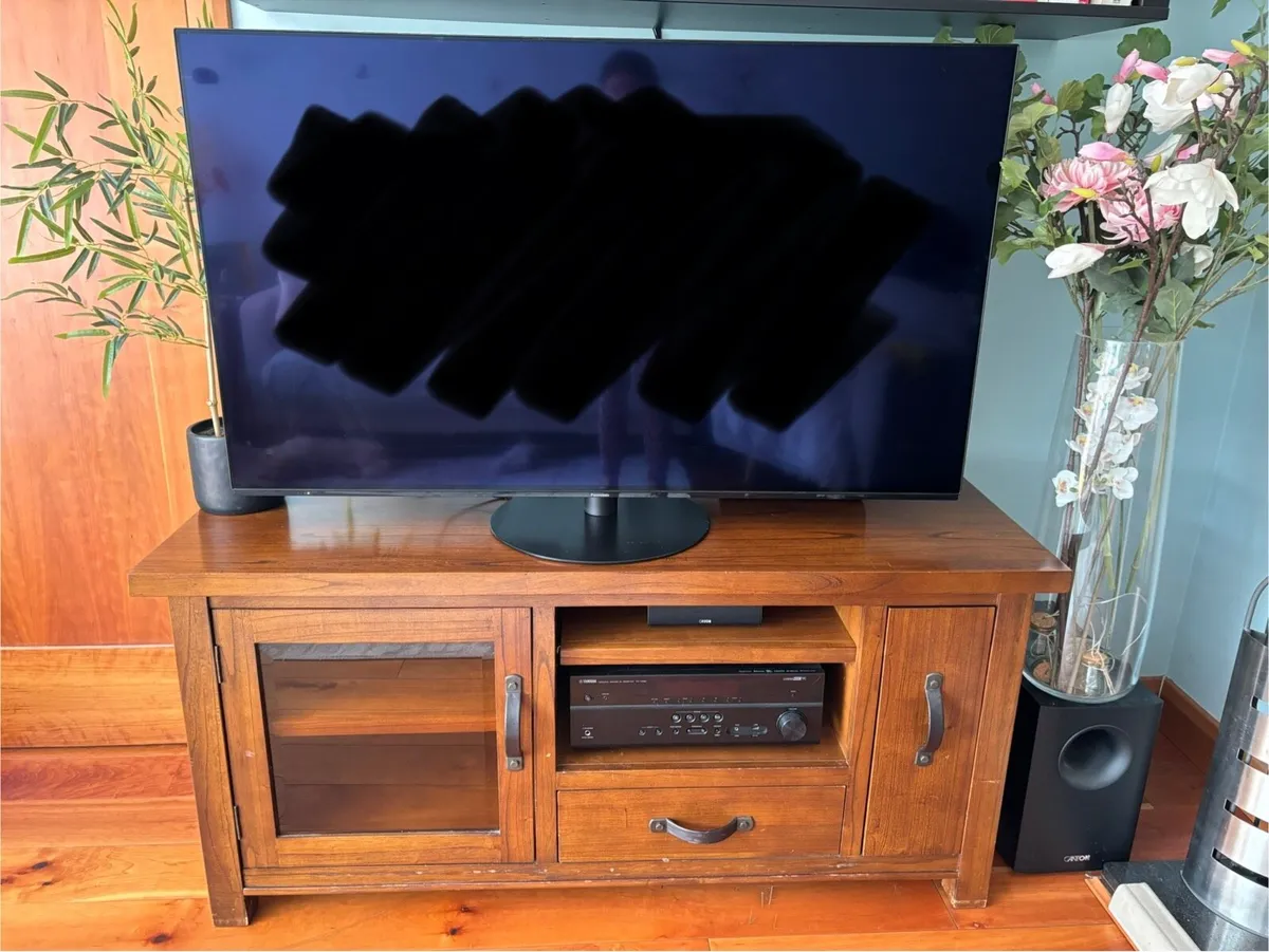 Cabinet - Image 1