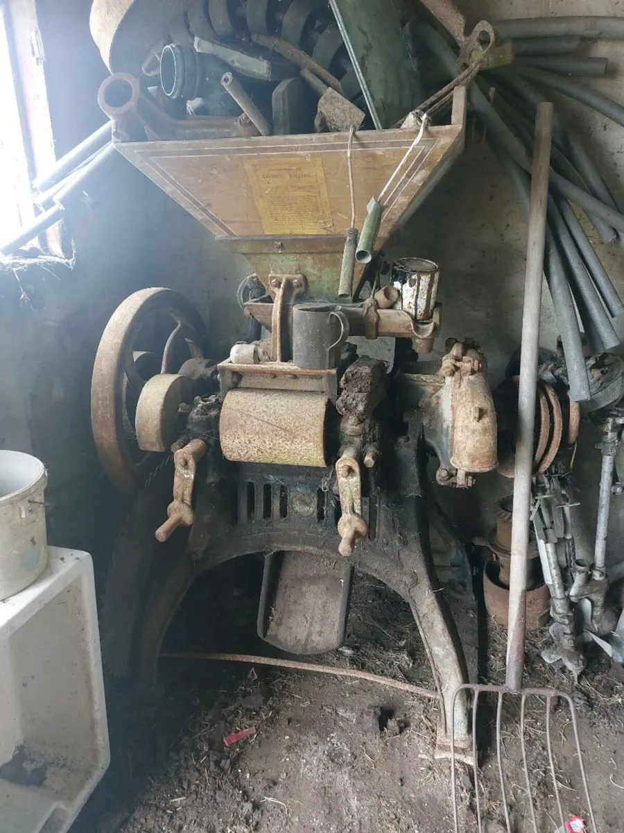 Bamford corn roller / mill - Image 1