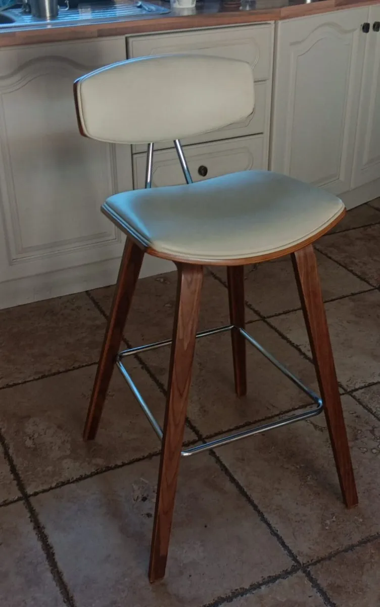 2 Kitchen Stools - Image 1