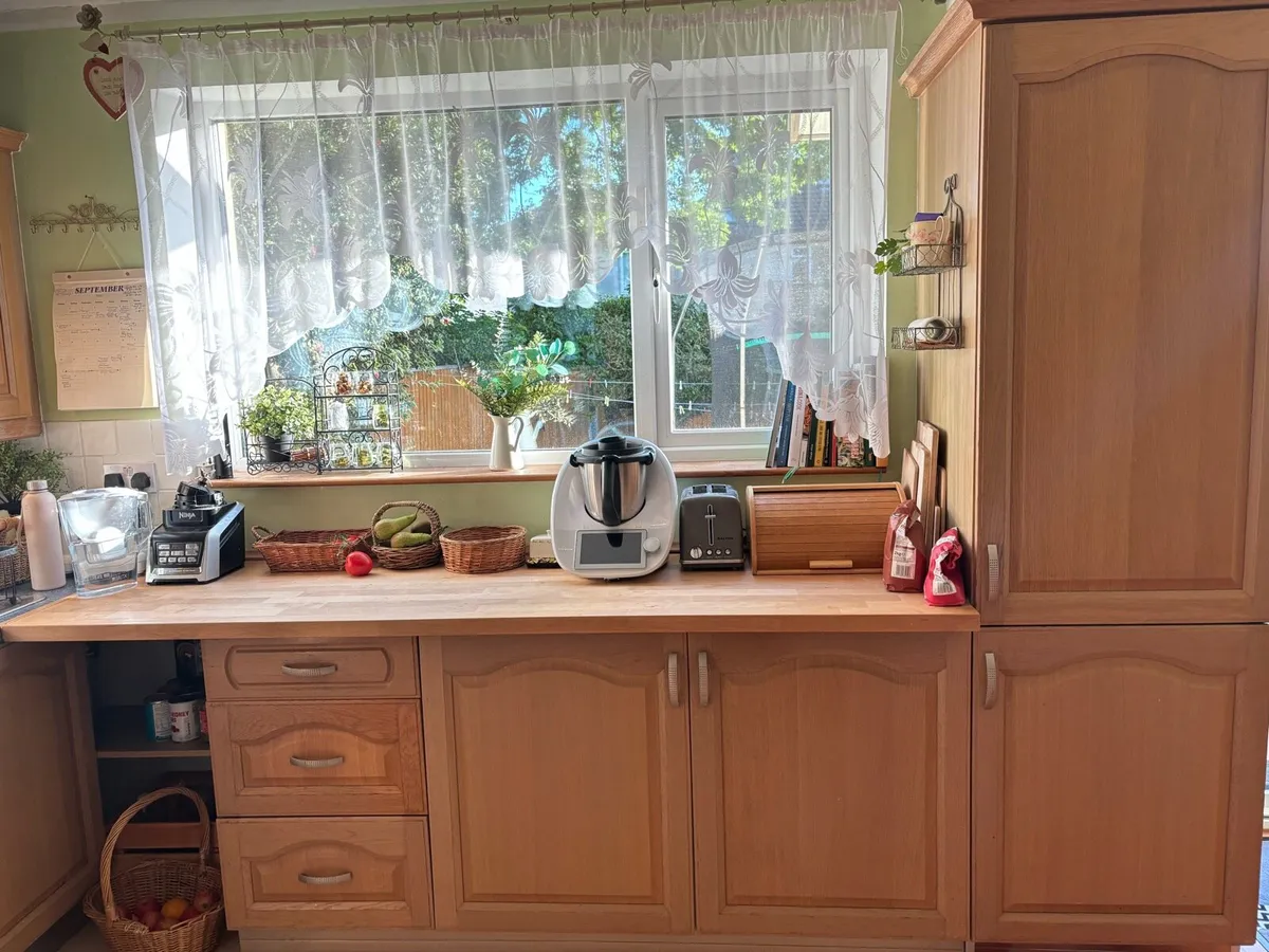 Kitchen units - Image 2