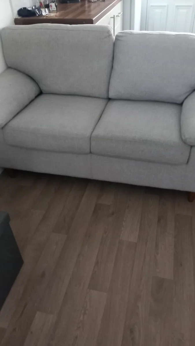 Two seater jedvid  light gray sofa,110.00 euro - Image 3