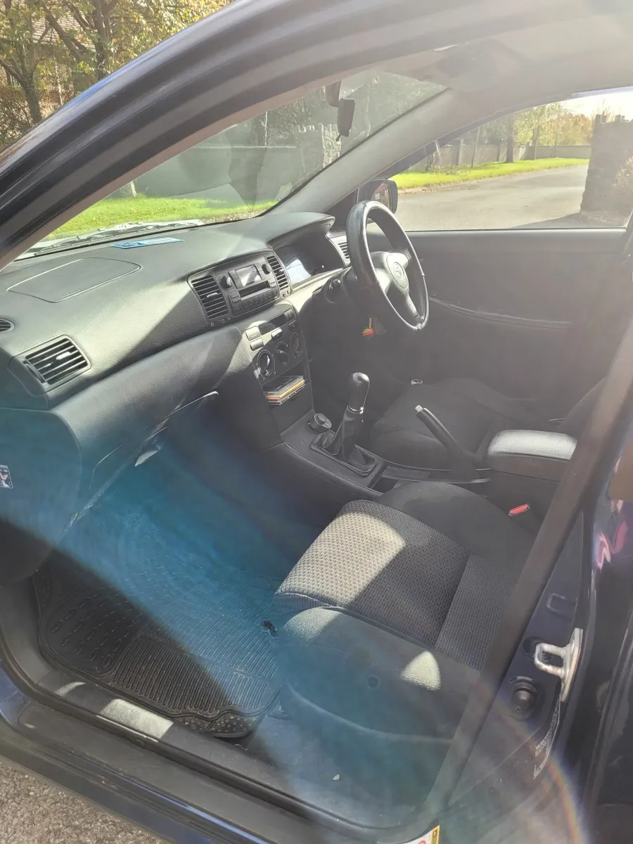 Toyota Corolla 2006 - Image 2