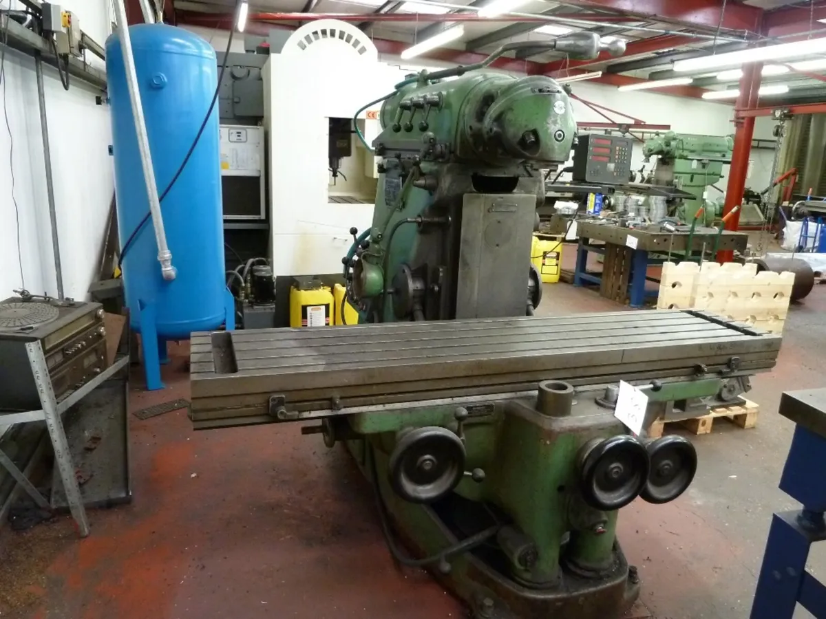 Huron KU6 Milling Machine Knuckle Head - Image 2