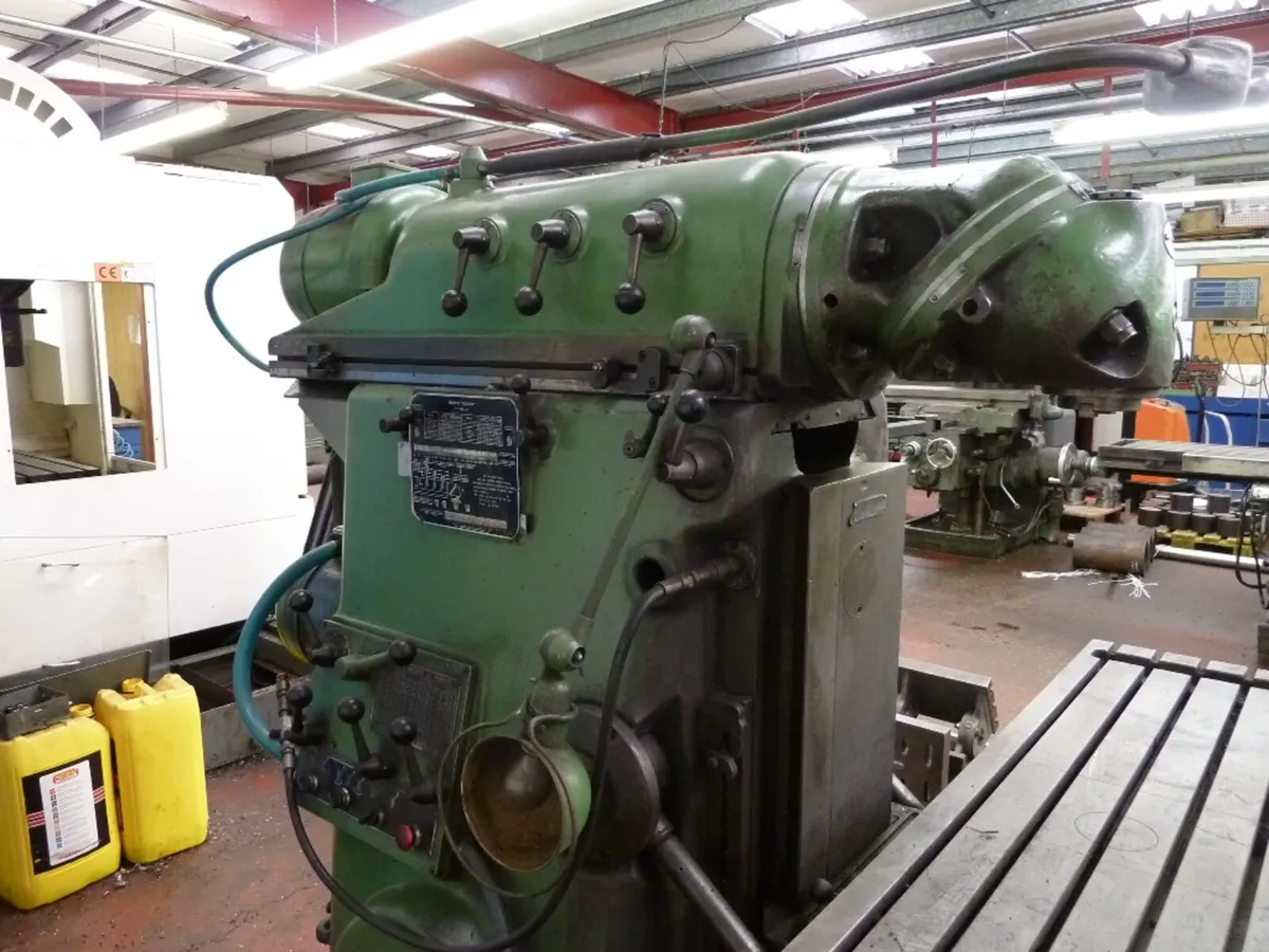 Huron KU6 Milling Machine Knuckle Head - Image 4