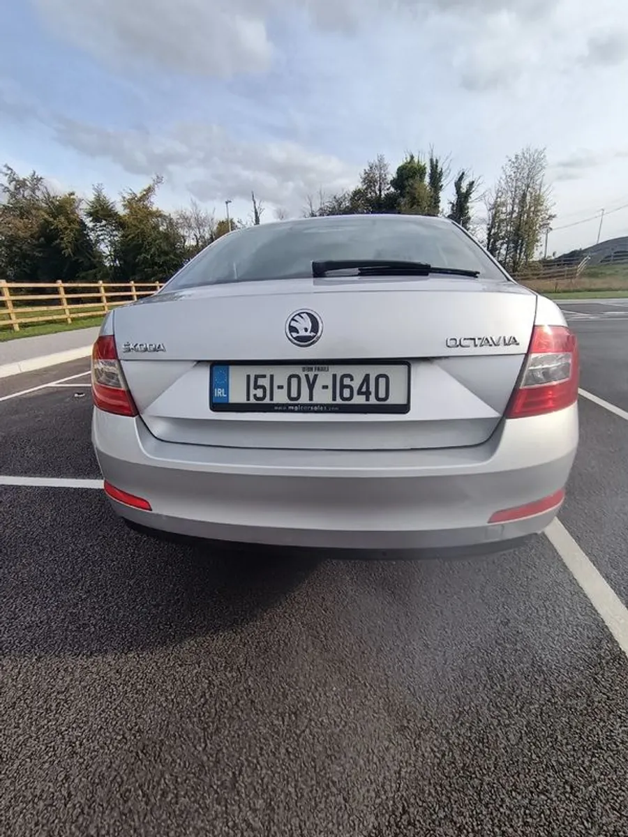 2015 Skoda Octavia - Image 4