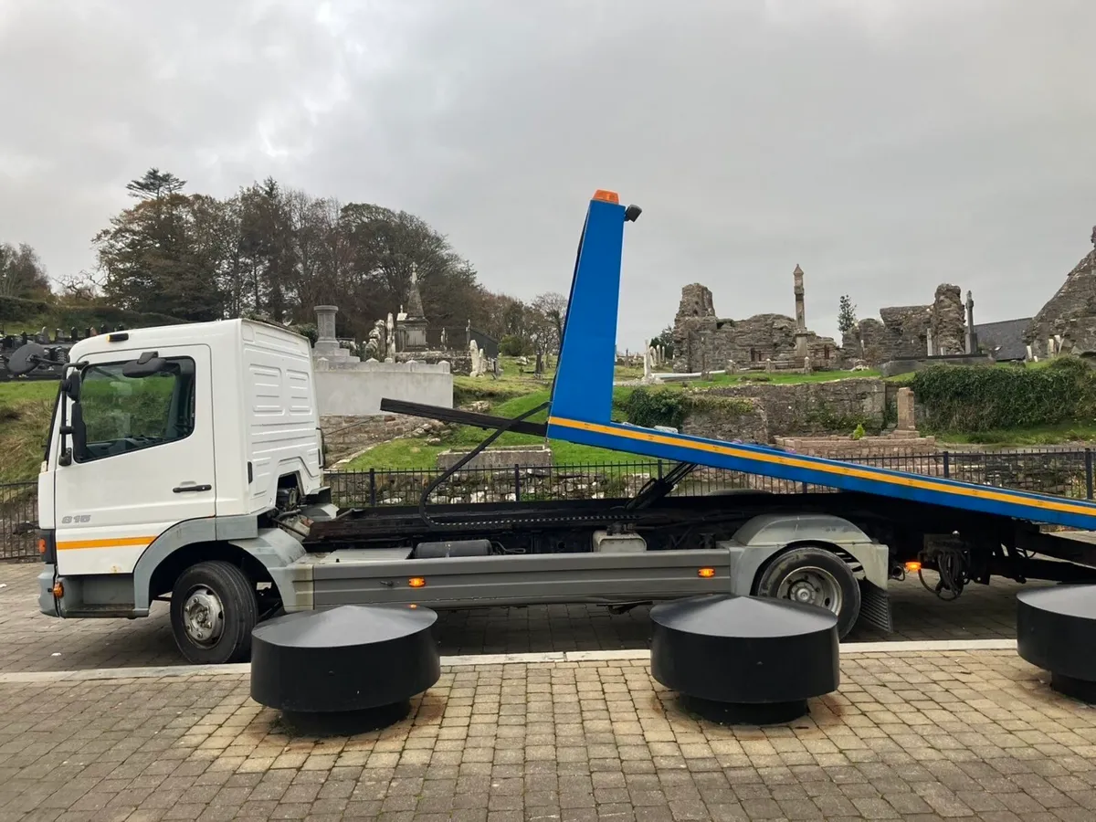 Mercedes Artego Recovery Lorry - Image 2