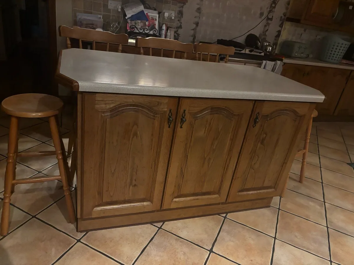 Kitchen & utility - Image 1