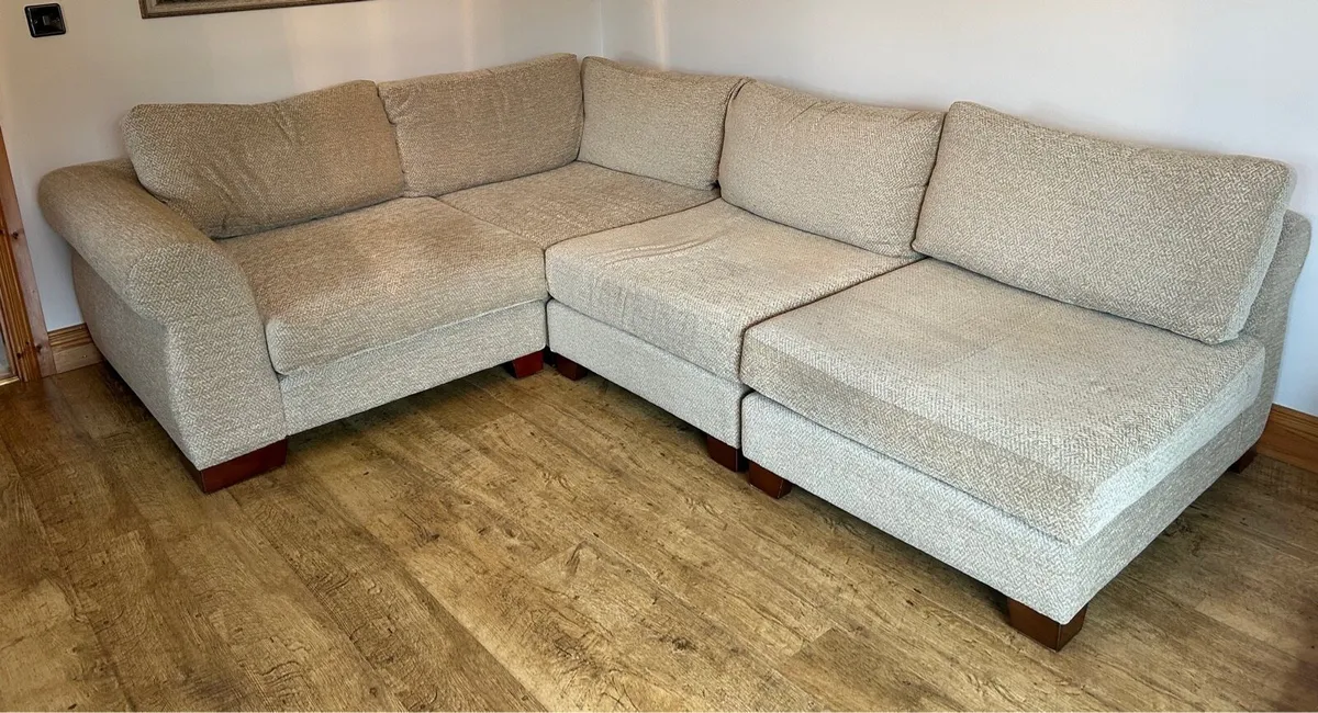 Corner suite - Image 1