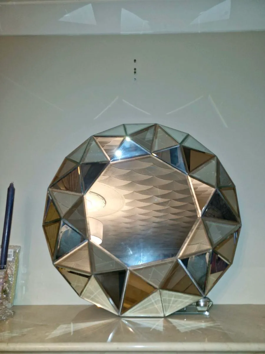 Mirror - Image 1