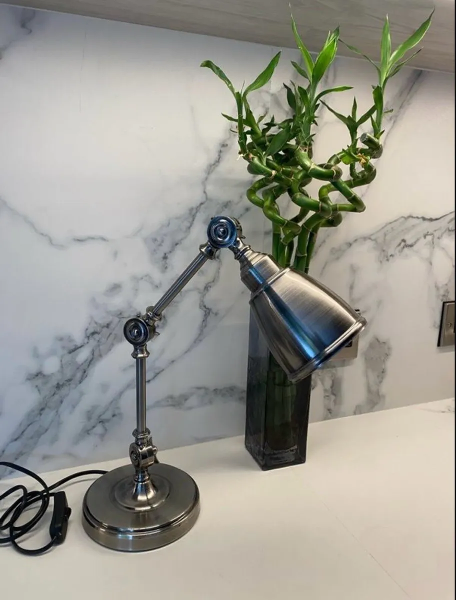 Desk lamp - Image 1