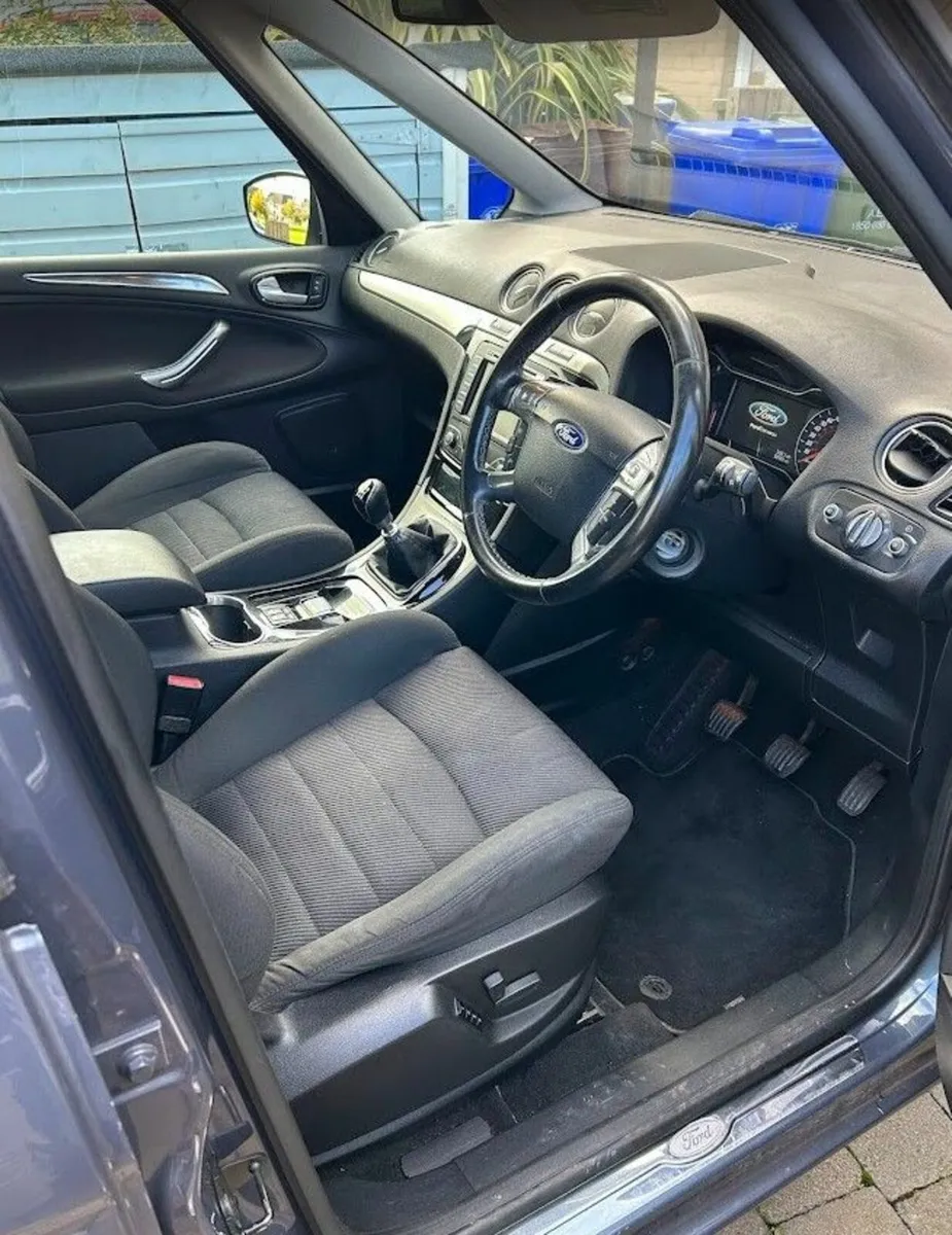 Ford Galaxy 2011 - Image 4