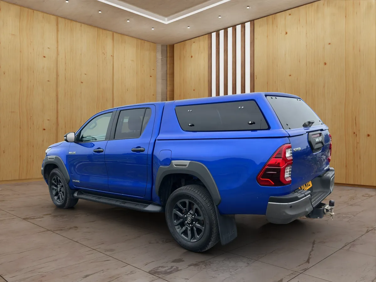 2021 Toyota Hilux Invincible X - Image 4