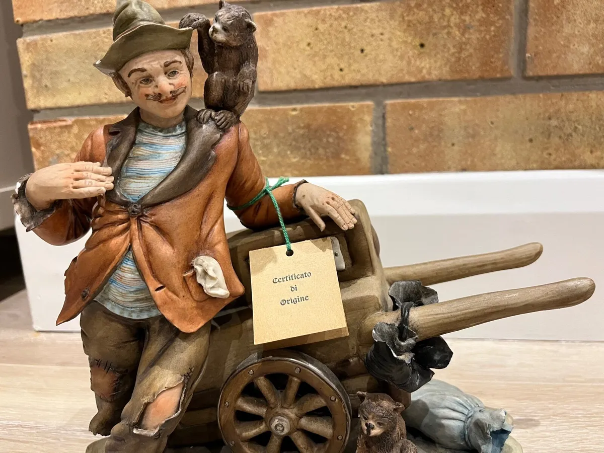 CAPODIMONTE ORNAMENT - Image 1