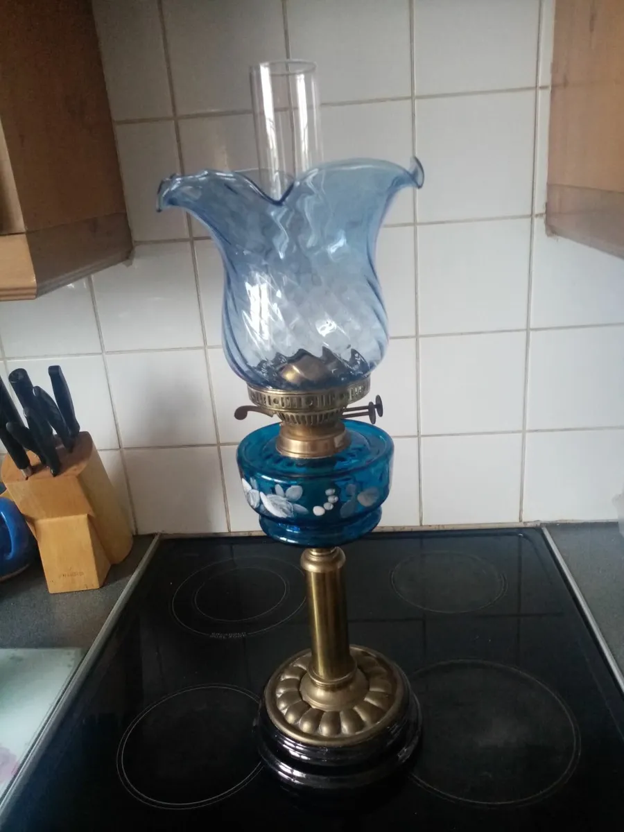 2 vintage  Oil Lamps - Image 2