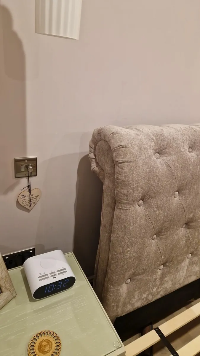 King Bedframe - Image 2