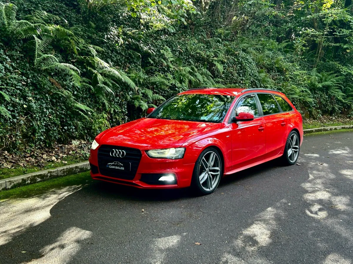 Audi A4 Avant S-Line Black Edition - Image 2