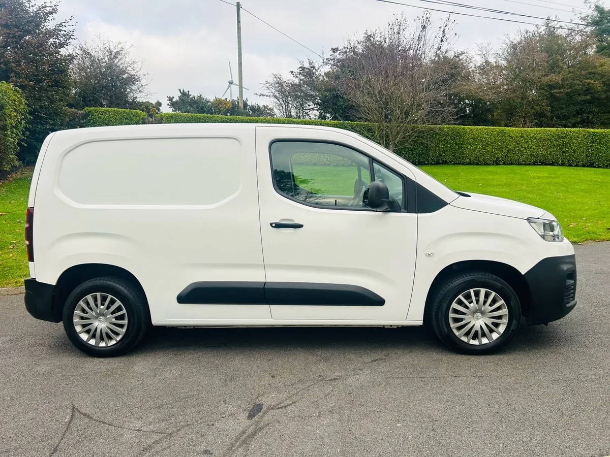 Citroen Berlingo enterprise High spec van New cvrt - Image 3