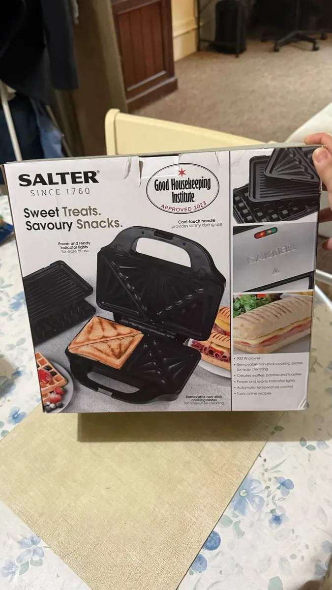 Toaster/waffle maker - Image 1