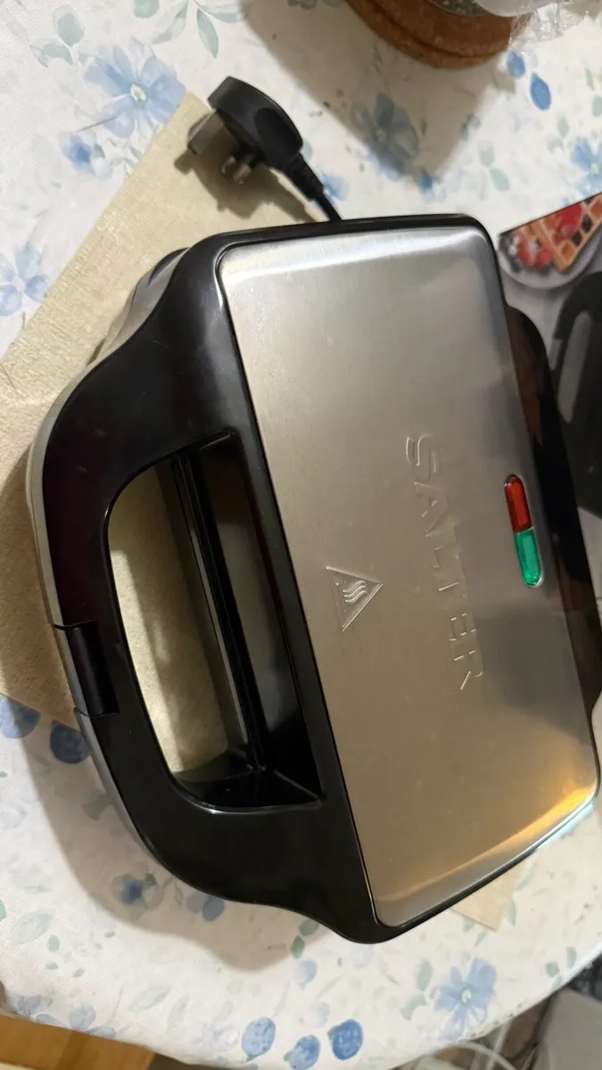 Toaster/waffle maker - Image 2