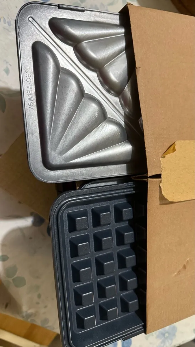 Toaster/waffle maker - Image 4