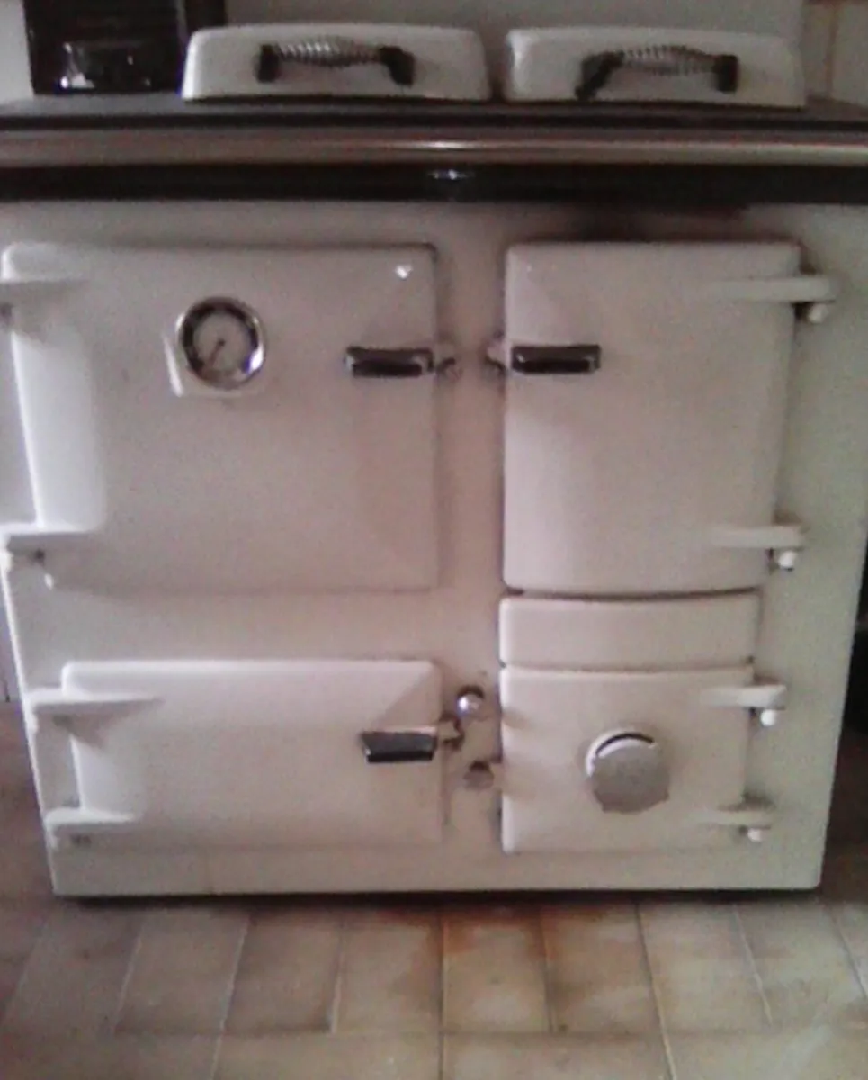 Rayburn Royal Range Cooker - Image 1