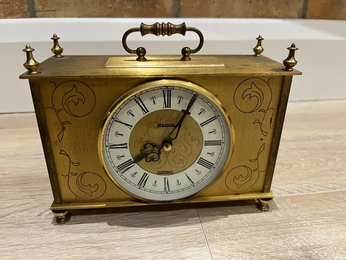 Antique Hermle clock - Image 1