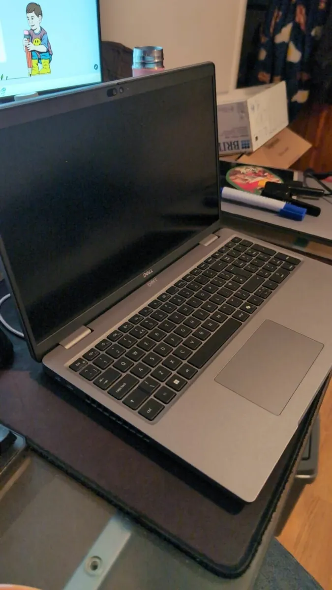 Dell latitude5550 laptop brand new - Image 2