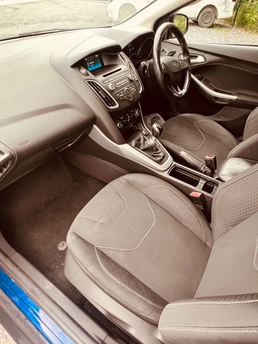 Ford Focus 2015 - Image 2